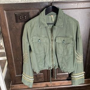 Adorable free people cropped green jacket